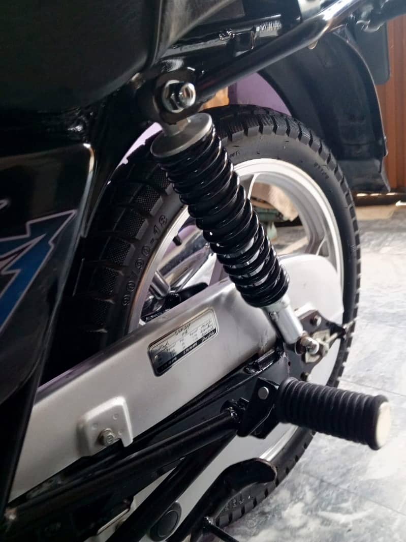 suzuki 4