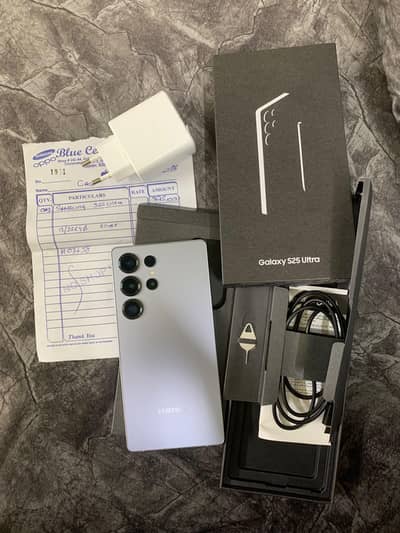 samsung S25 Ultra brand new with original adapter