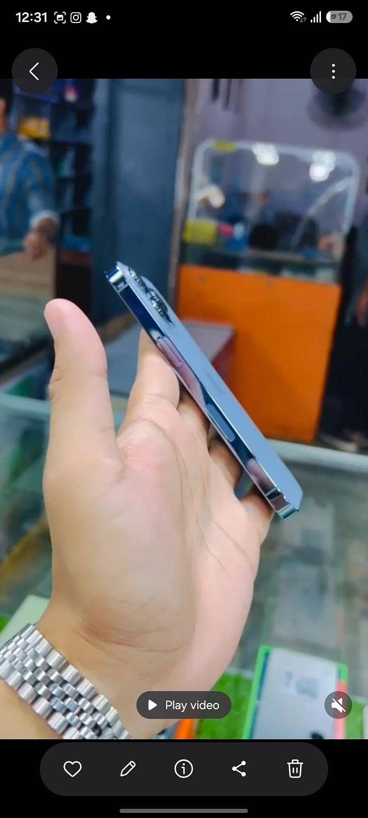 Apple iPhone 13 Pro 2