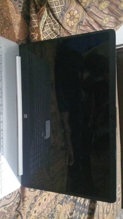 HP 15-dy1091wm Laptop For Sale