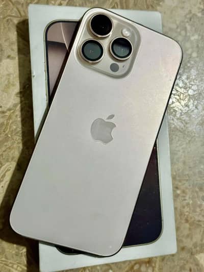 Apple iPhone 16 Pro Max