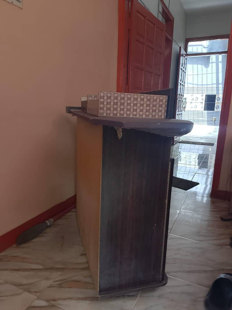 first class iron stand 7