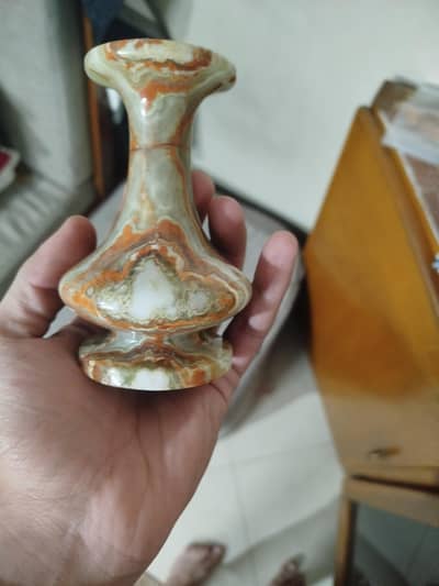 marble hande made vases for sell