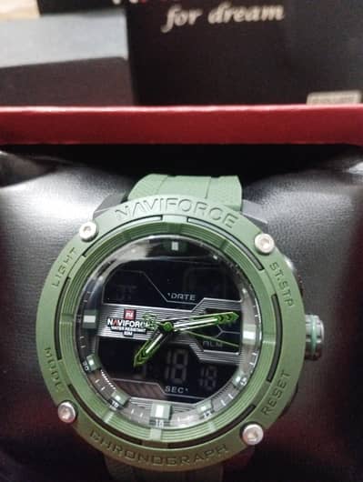 Azadi Offer : Naviforce NF-7114  DualTech with free premium box