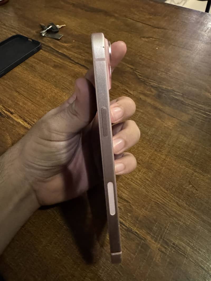 Apple iPhone 15 plus 5