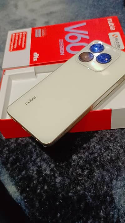 Nubia V60 design