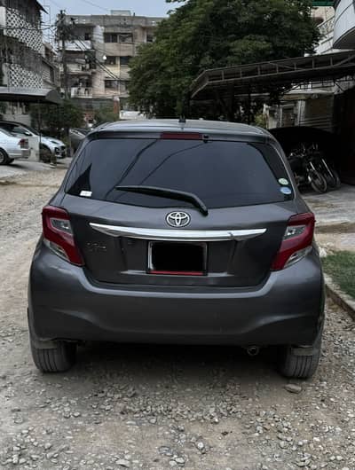 Toyota Vitz 2014