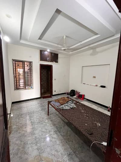 5 MARLA 1ST FLOOR FOR RENT