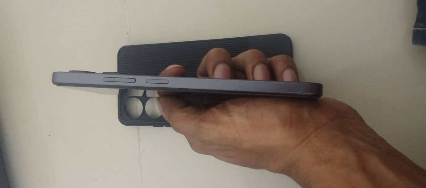 Realme Note 60x 4