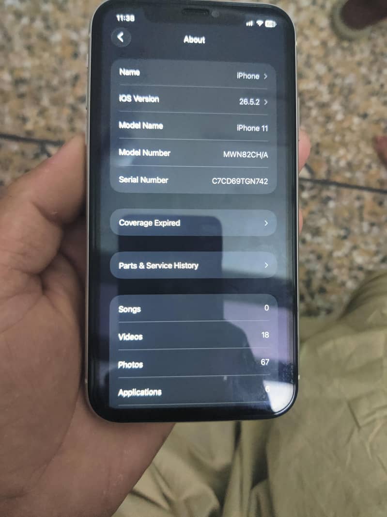 Apple iPhone 11 4