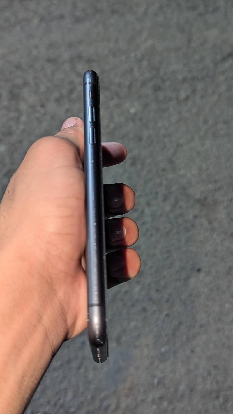 Apple iPhone 11 2