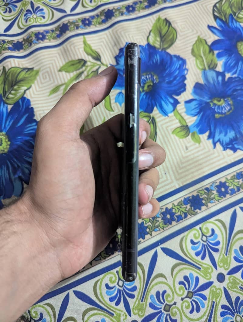 Google Pixel 6a 5