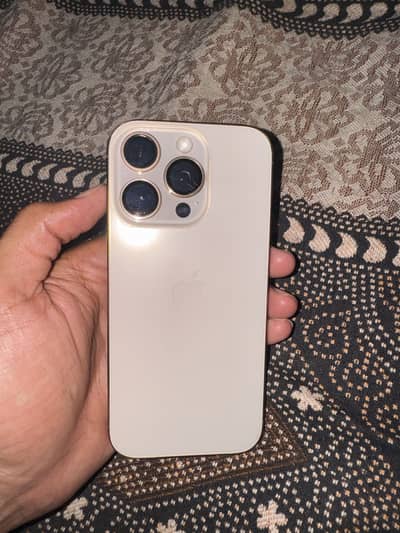 Apple iPhone 16 Pro