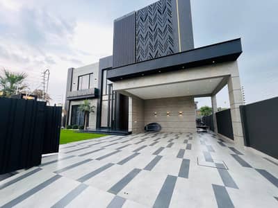10 Marla House For Sale In DHA Phase 7 Hot Location