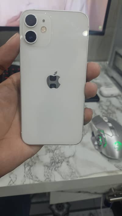 Apple iPhone 12 mini