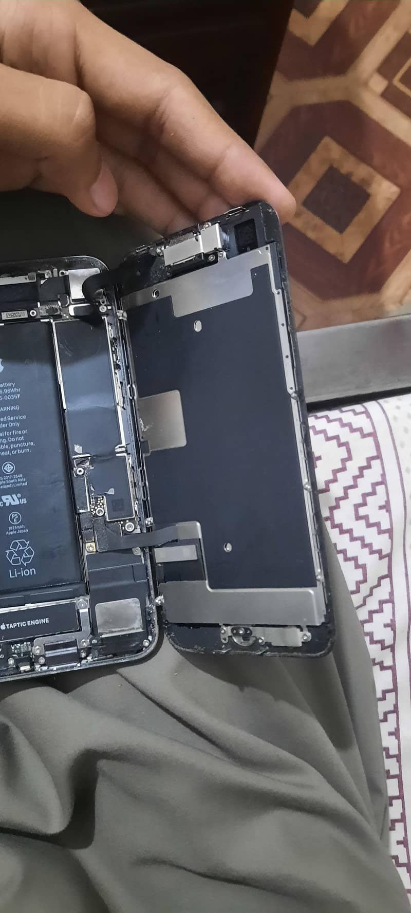 Apple iPhone 8 1