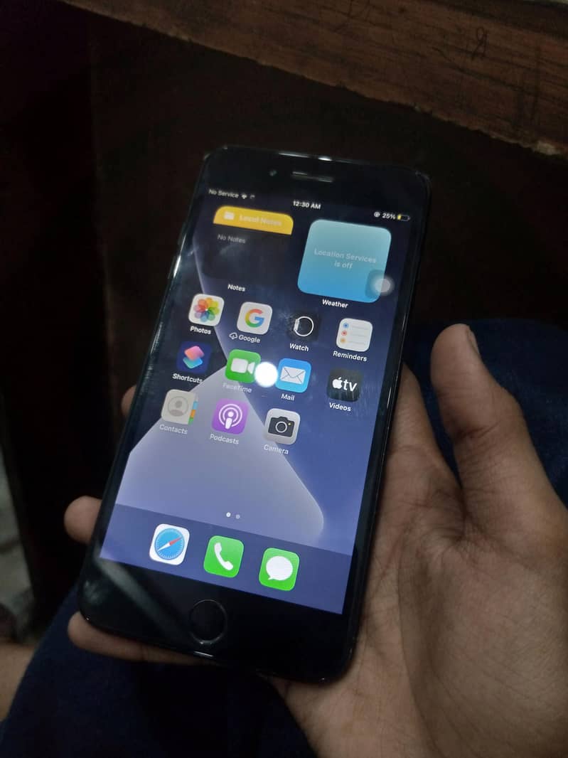 Apple iPhone 7 Plus Mint condition 1