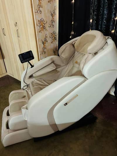 JC Buckman Luxury Massage Chair