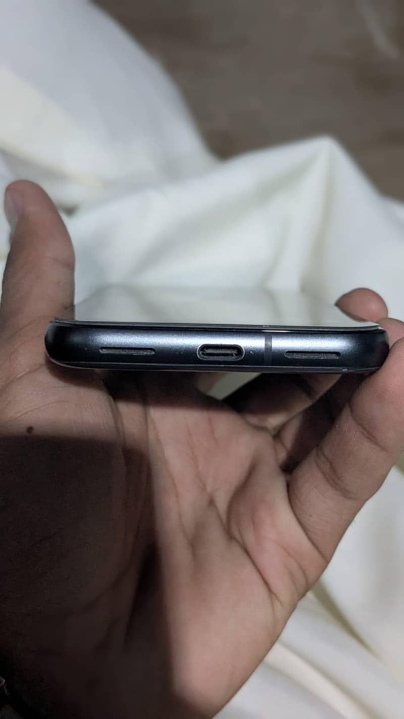 Google Pixel 8a 1