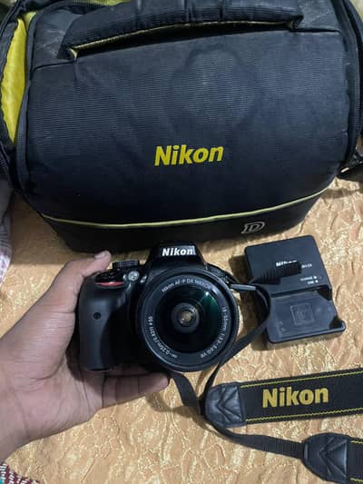Nikon D3300 DSLR Camera just new condition with lance
