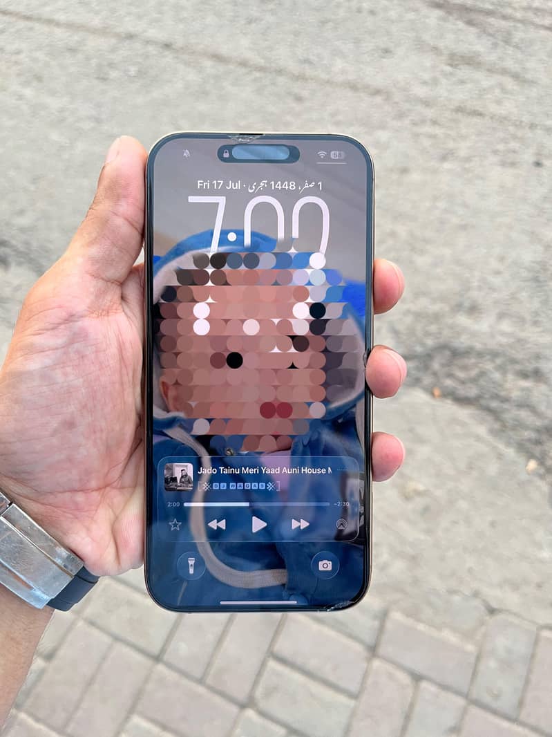 Apple iPhone 16 Pro Max 6