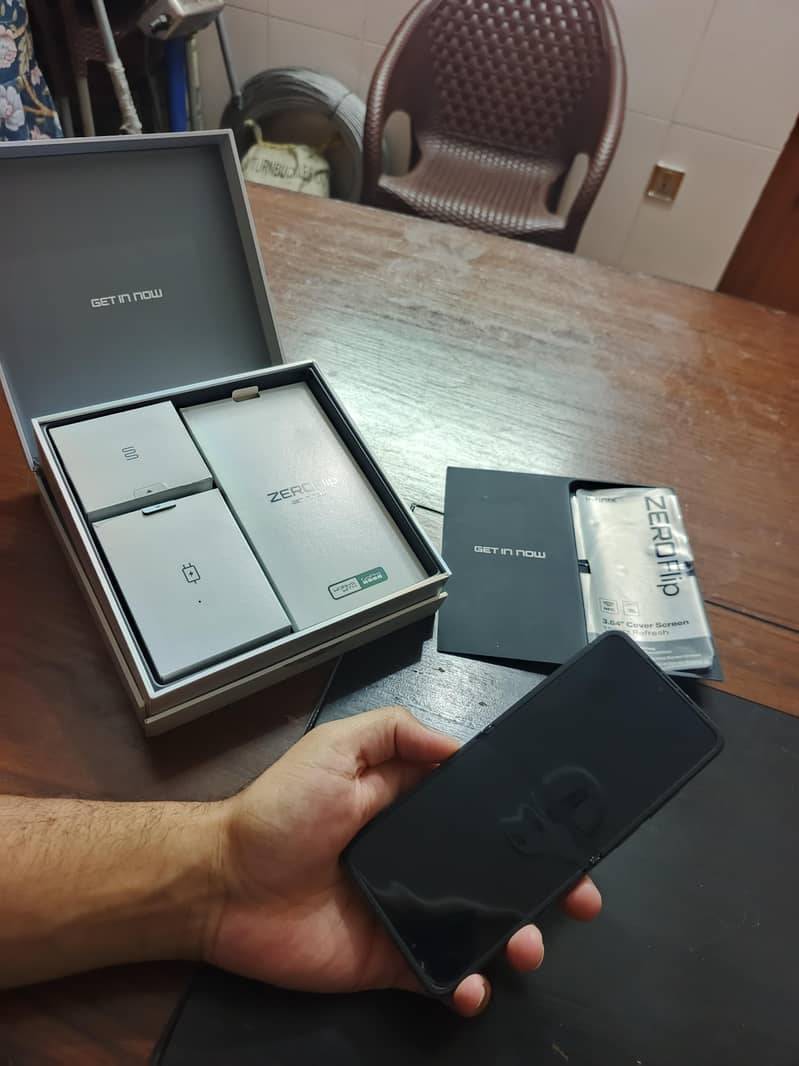 Infinix Zero Flip 1