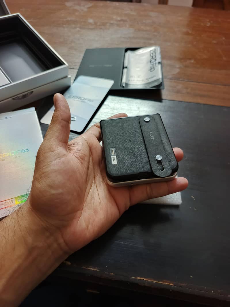 Infinix Zero Flip 4