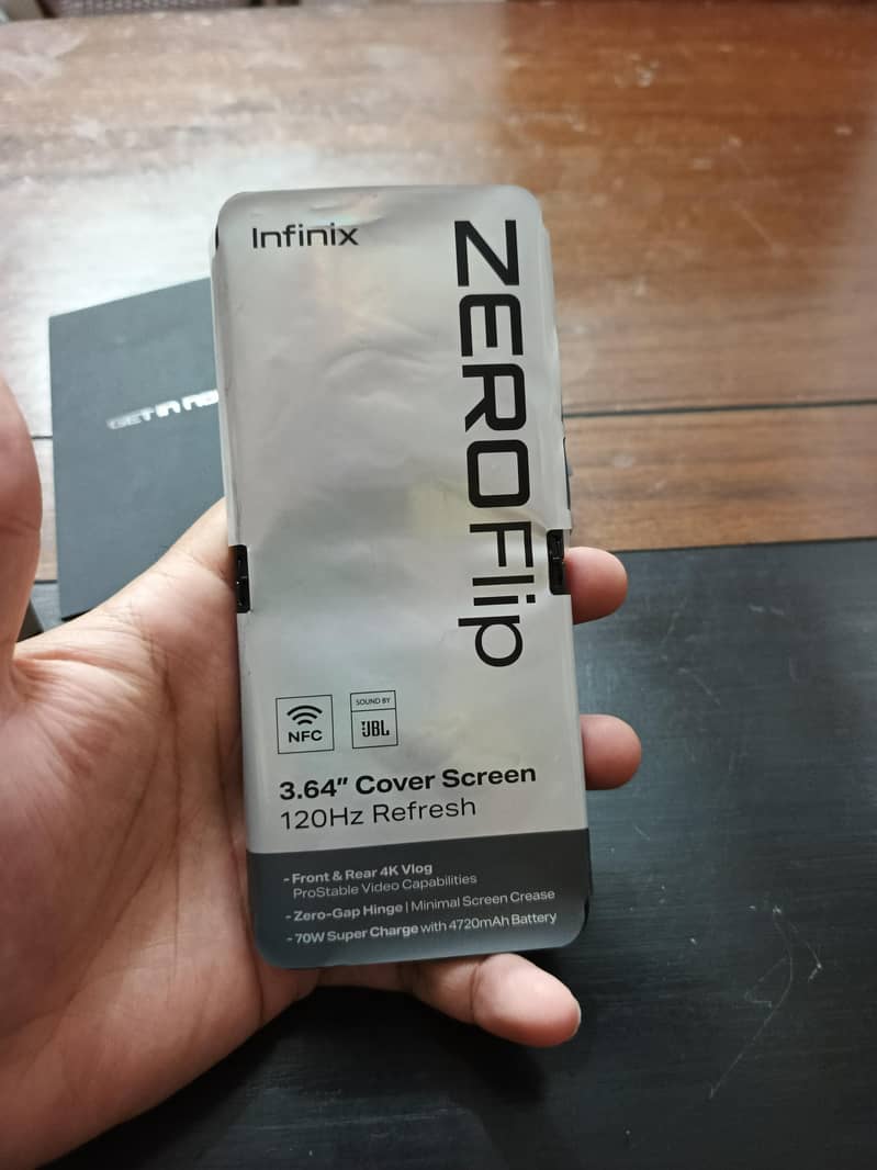 Infinix Zero Flip 6