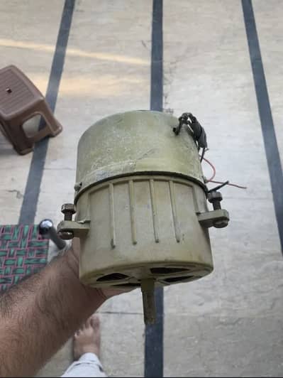 Room cooler motor