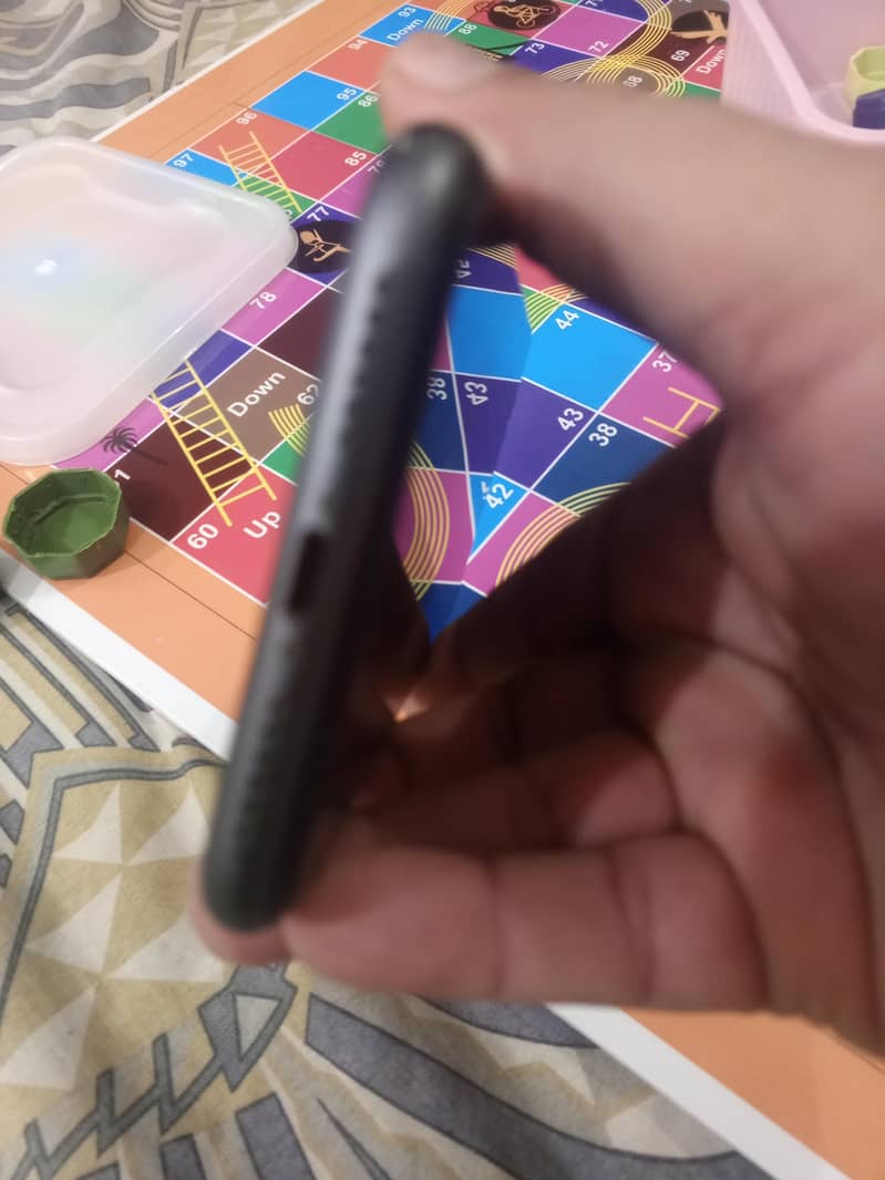 Apple iPhone 11 0
