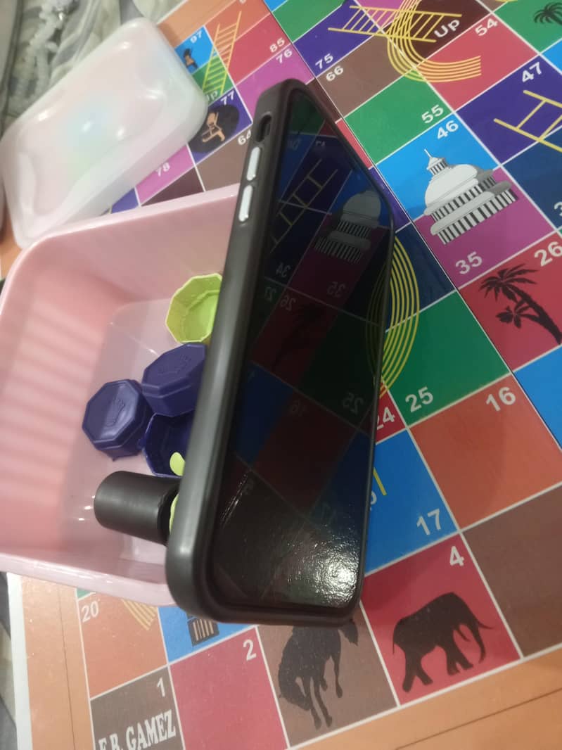 Apple iPhone 11 3