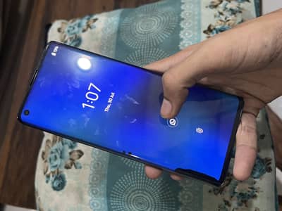 Motorola Edge Plus patch Hu jaye ga Baki screen per dot he