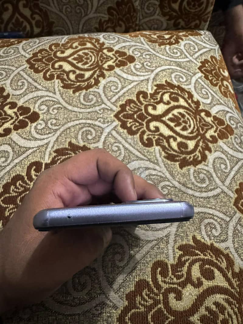 One Plus 9 5G 3