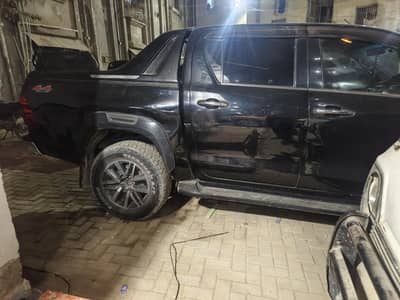 Toyota Hilux Revo 2019