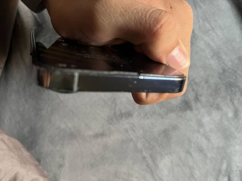 Apple iPhone 13 Pro 3