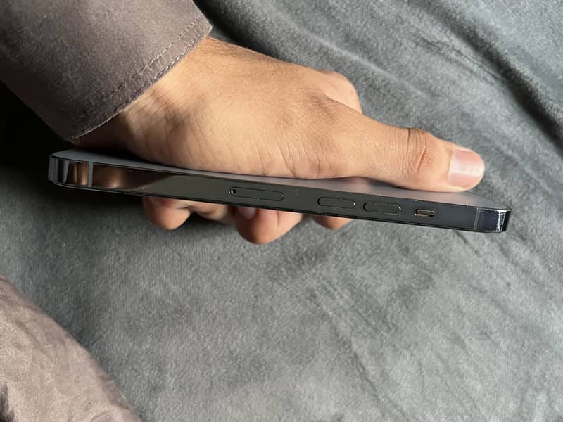 Apple iPhone 13 Pro 5
