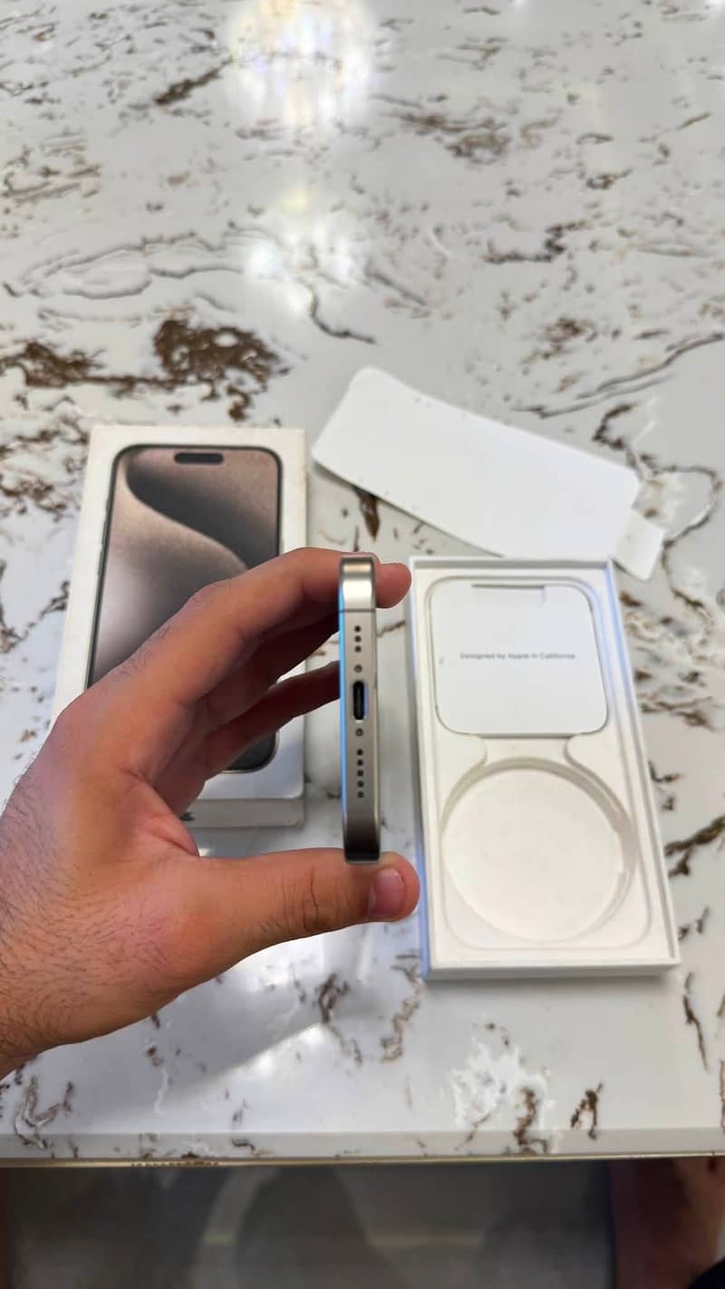 Apple iPhone 15 Pro Max 3