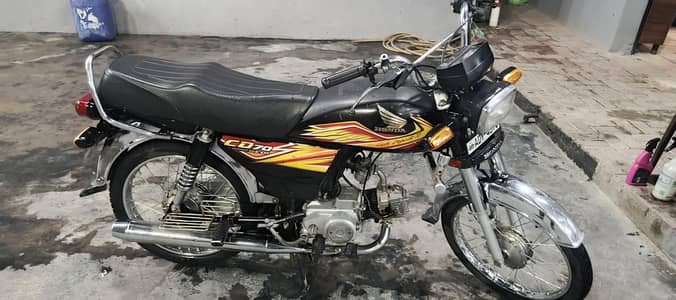 bike sale Sialkot paper all complete card ni hai