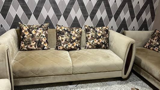 7 Seater Sofa for sale in excellent condition
