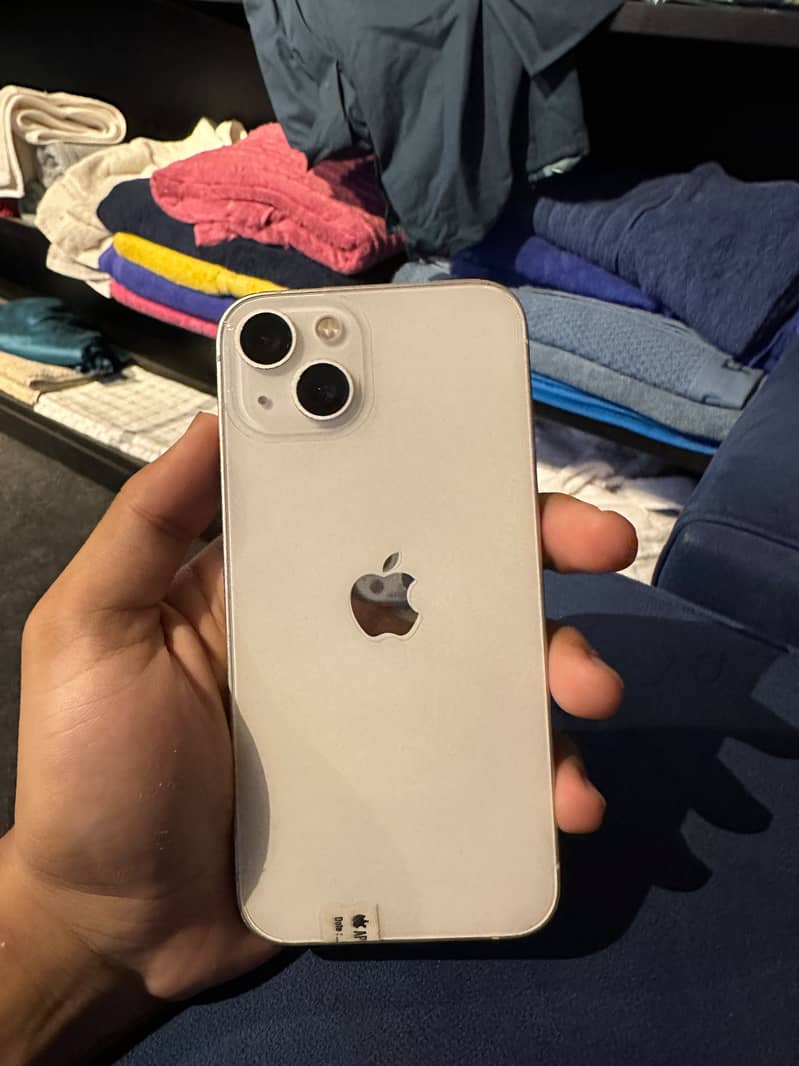 Apple iPhone 13 0