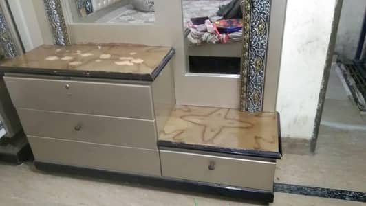 dressing tabel