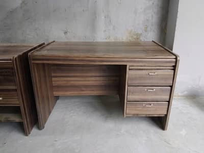 office work table