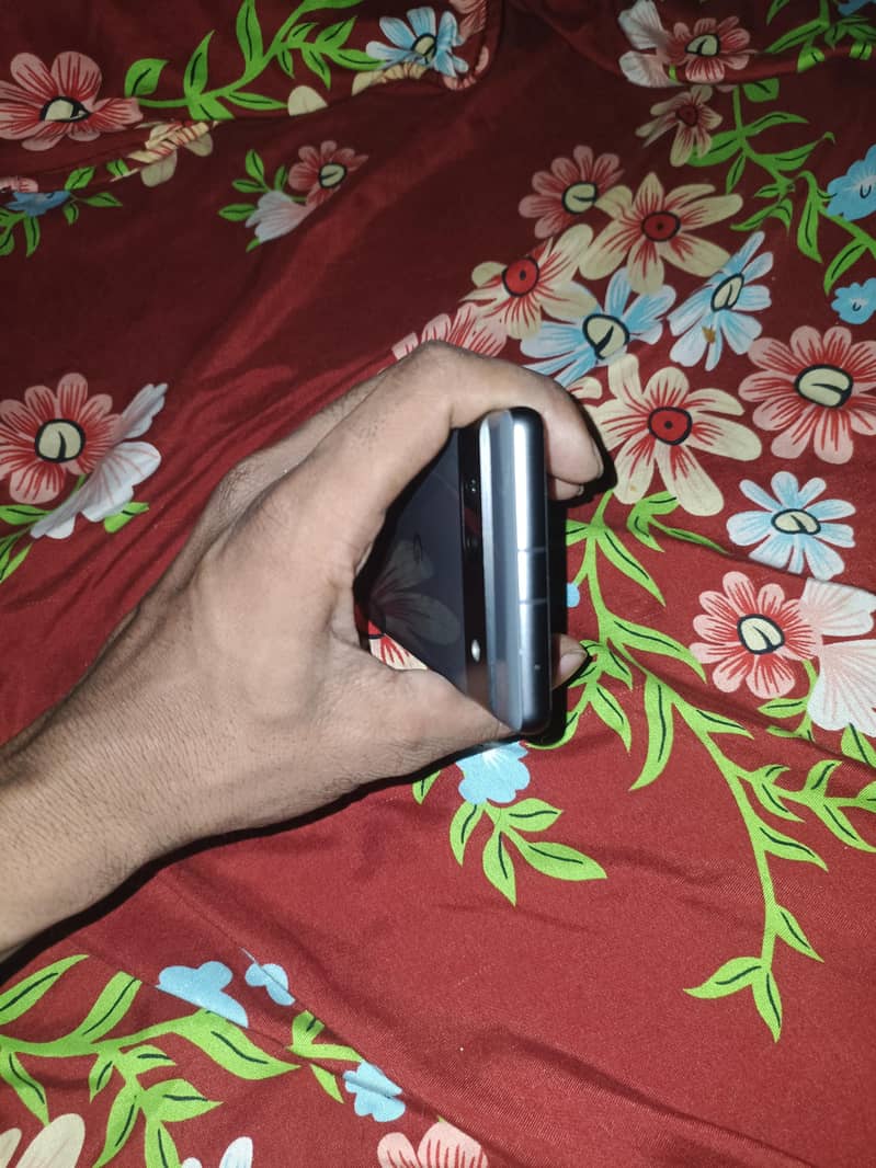 Google Pixel 7a 4