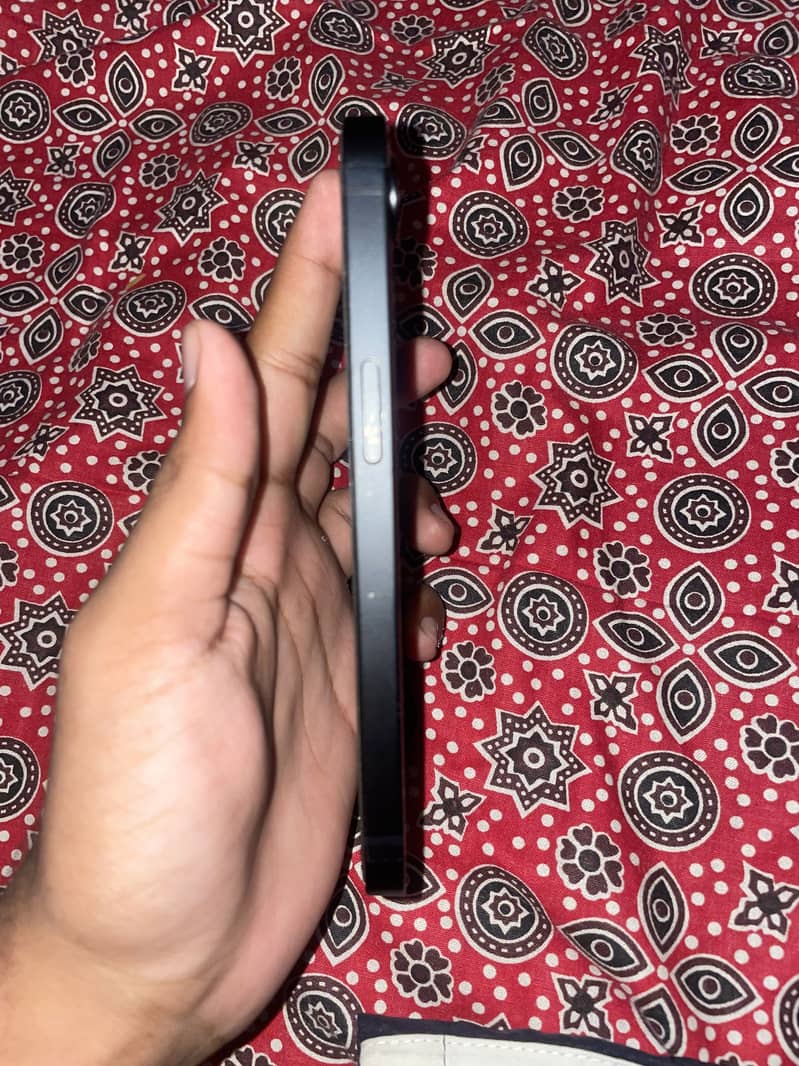 Iphone 16e jv 1