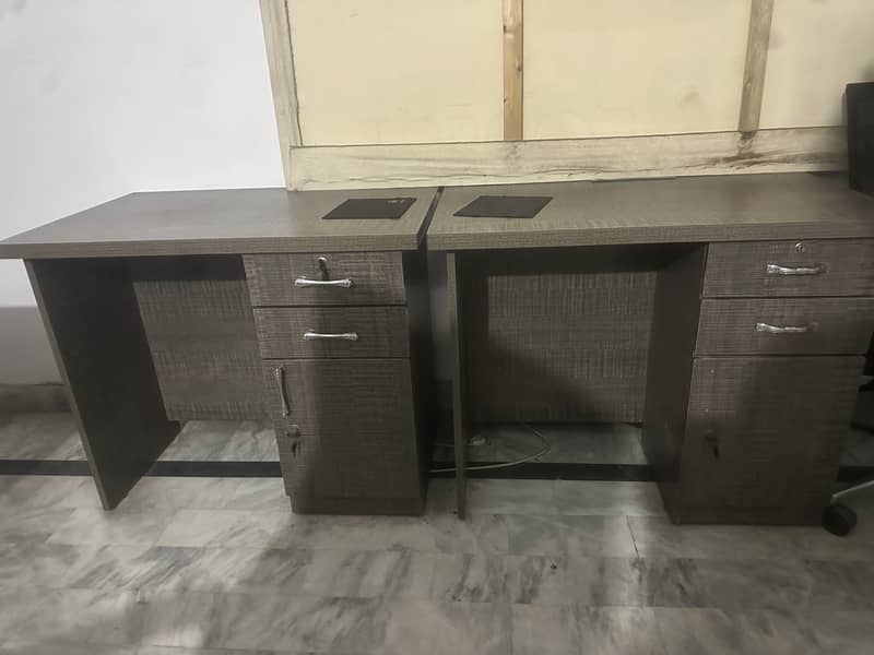 5 Used Workstation Computer Tables 5