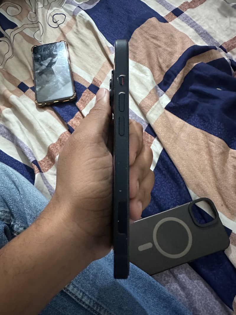 Apple iPhone 14 1
