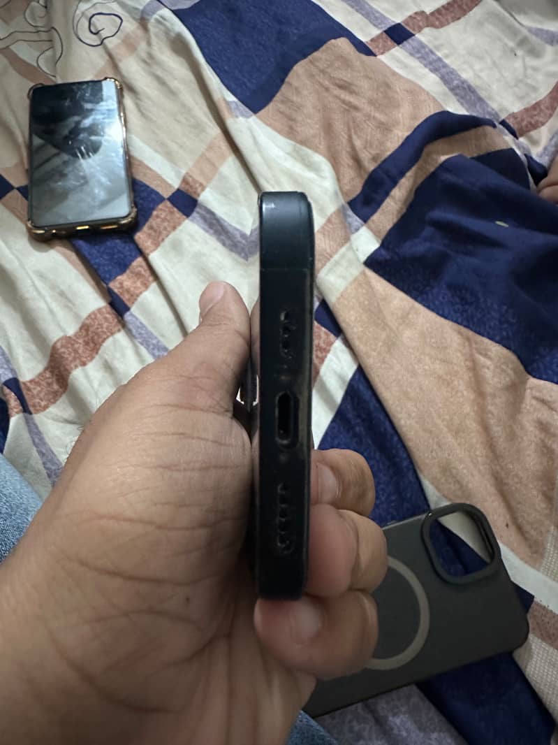 Apple iPhone 14 6