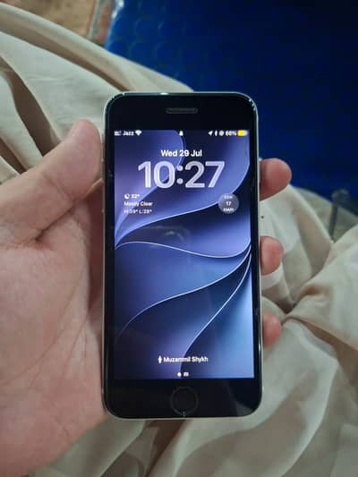 Apple iPhone SE 2020