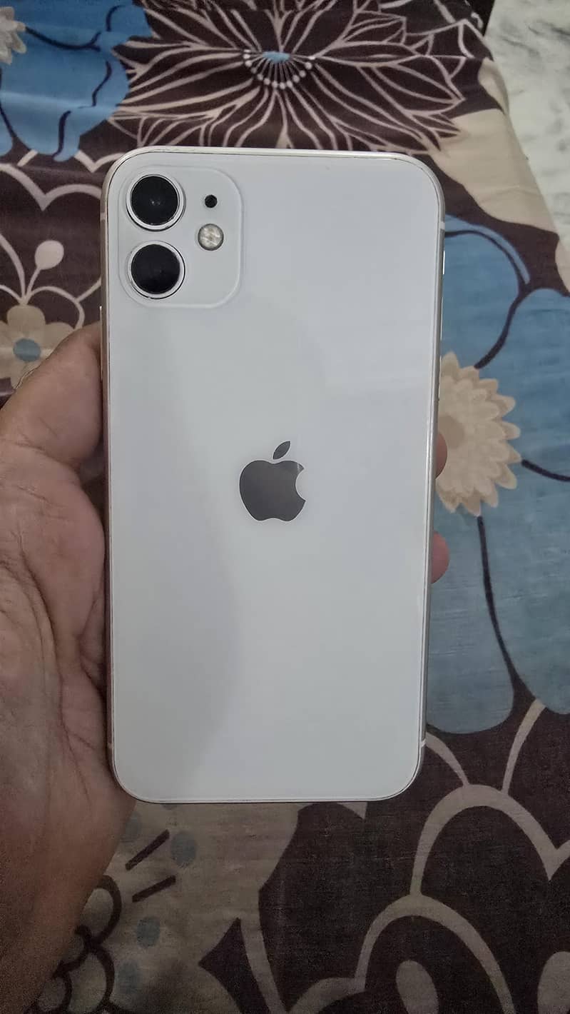 Apple iPhone 11 0