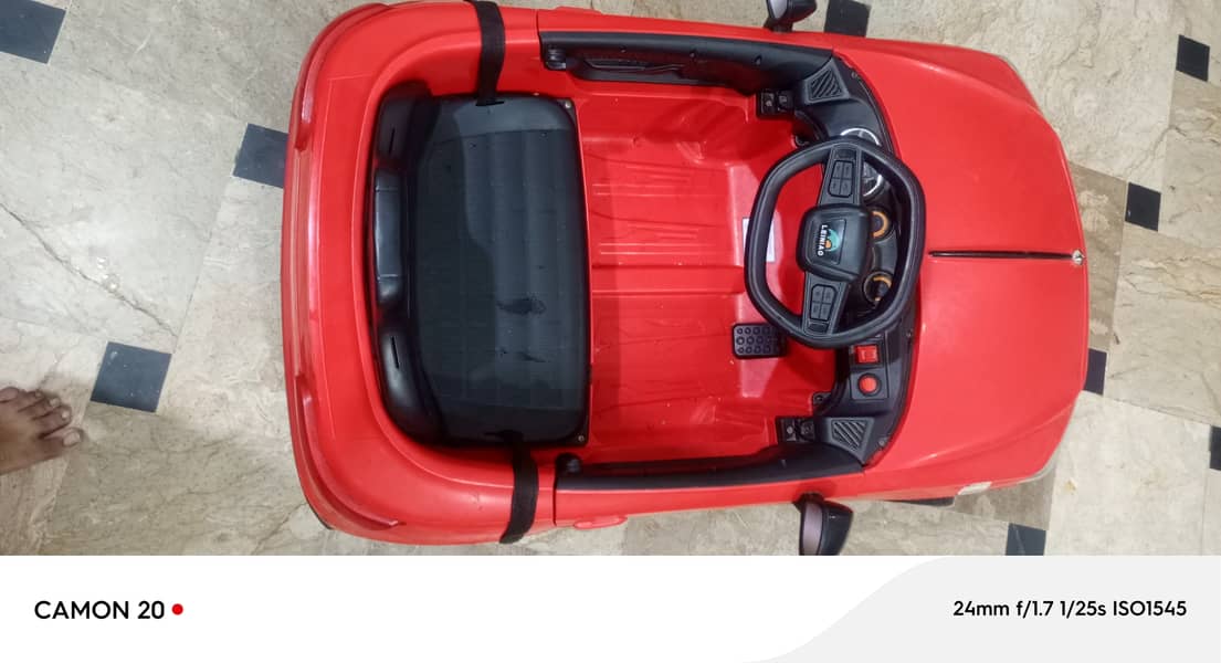 Good condition with remote 1
